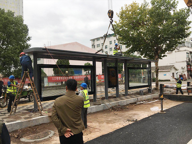 江西鷹潭公交候車亭