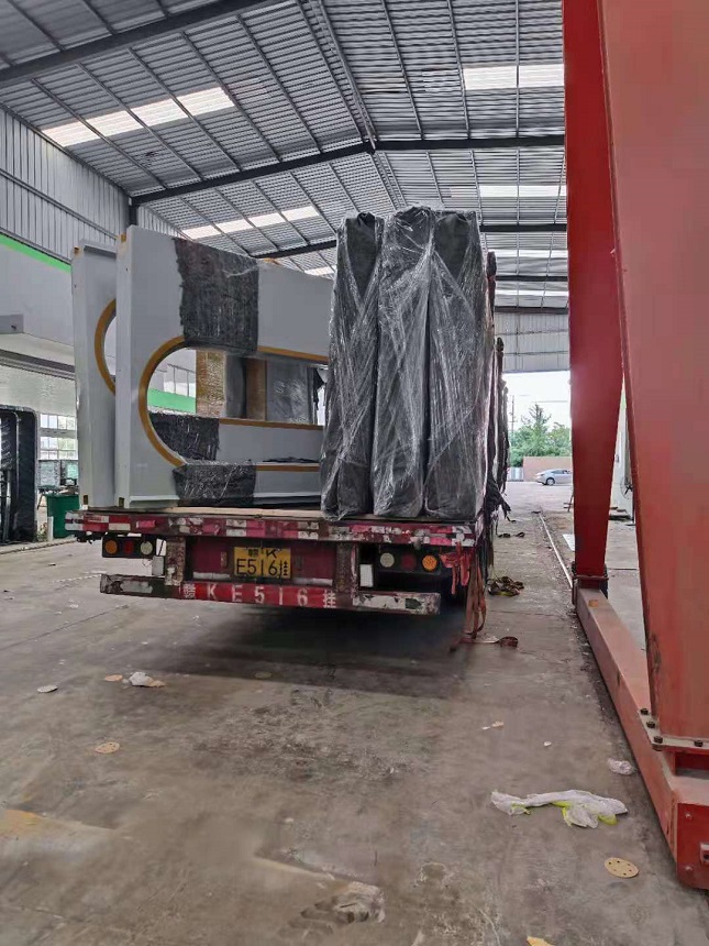 公交站臺(tái)發(fā)貨 公交站臺(tái)發(fā)貨