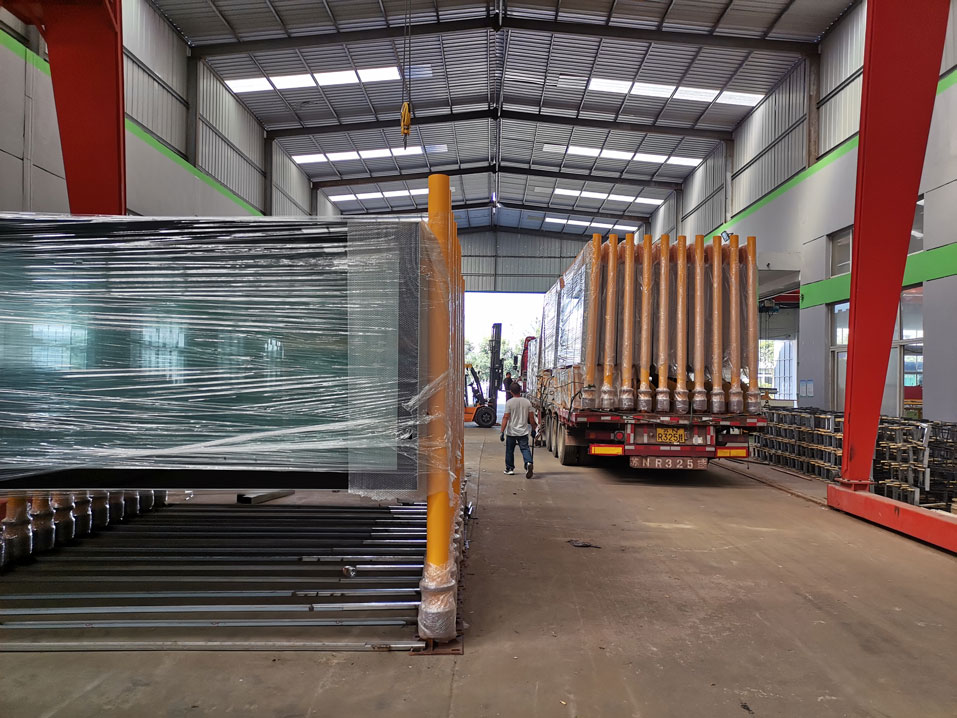 公交站臺(tái)發(fā)貨圖 公交站臺(tái)發(fā)貨圖