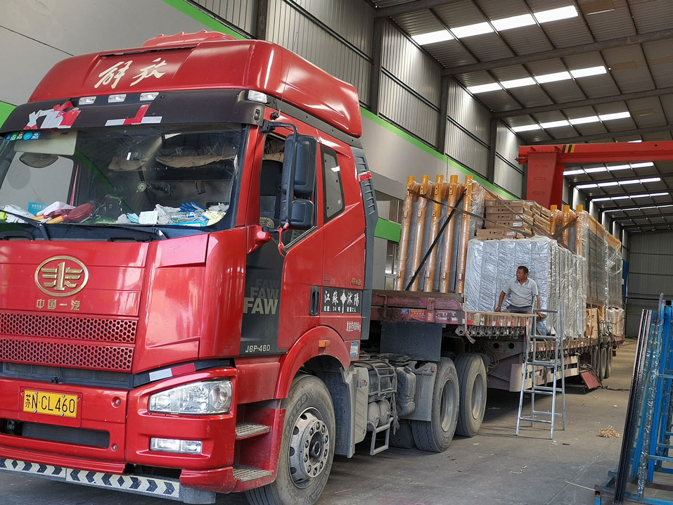 公交站臺(tái)發(fā)貨圖 公交站臺(tái)發(fā)貨圖