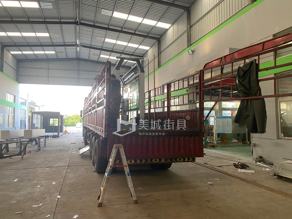 公交站臺(tái)候車(chē)亭發(fā)貨圖 公交站臺(tái)候車(chē)亭發(fā)貨圖